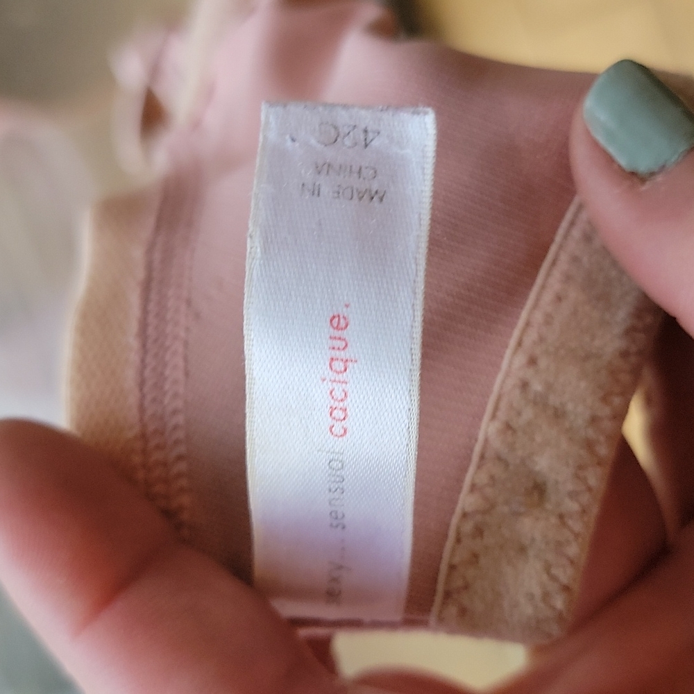 Full Coverage Bra - Picture 6 of 7